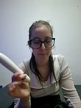 Snapshot of Sarah459 chatting on January 6, 6:52 pm Sarah459 online show from January 6, 6:52 pm