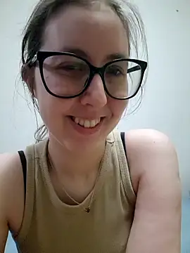 Snapshot of Sarah459 chatting on May 3, 6:58 pm Sarah459 online show from May 3, 6:58 pm