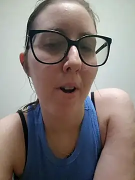 Snapshot of Sarah459 chatting on July 7, 7:40 pm Sarah459 online show from July 7, 7:40 pm