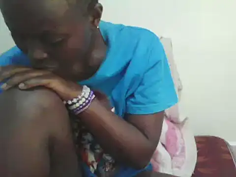 Snapshot of ebony_curvedass chatting on October 29, 11:50 pm ebony curvedass online show from October 29, 11:50 pm