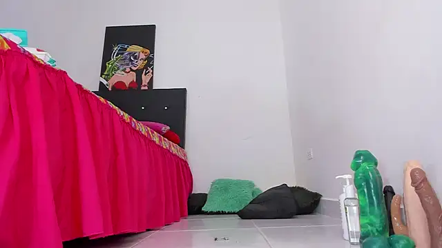 Snapshot of msschloee_ chatting on January 27, 8:07 pm msschloee online show from January 27, 8:07 pm