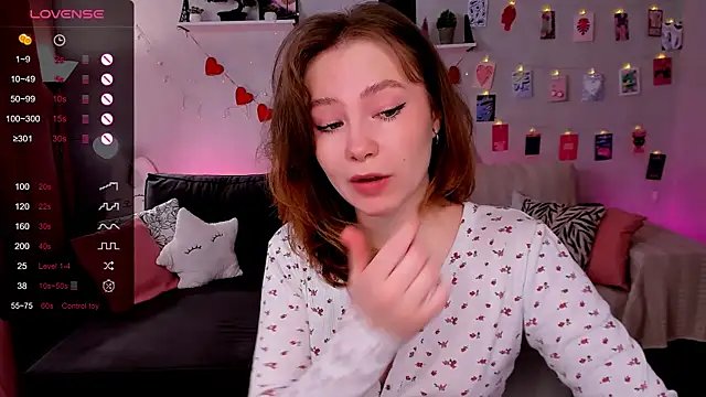 LanaBlu  online show from March 5, 2:18 am