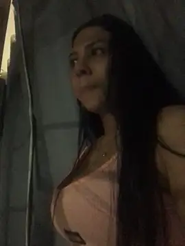 bellinii07 online show from February 13, 3:18 am