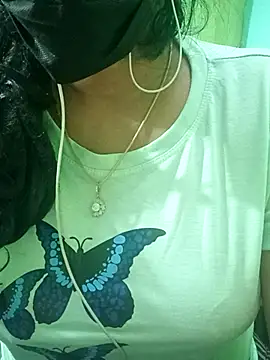 Snapshot of Aishu-tamil09 chatting on February 14, 7:44 pm Aishu-tamil09 online show from February 14, 7:44 pm