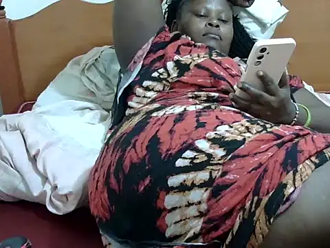 Snapshot of Pretty_lilly02 chatting on October 31, 5:36 pm Pretty lilly02 online show from October 31, 5:36 pm