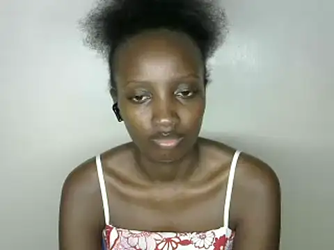 Snapshot of sweet-petite chatting on December 30, 7:00 pm sweet-petite online show from December 30, 7:00 pm