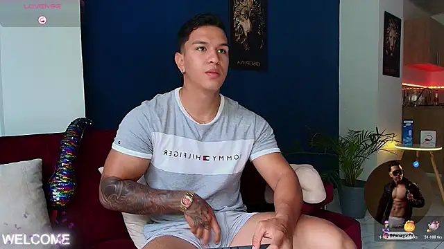 Taylor John online show from November 10, 1:32 pm