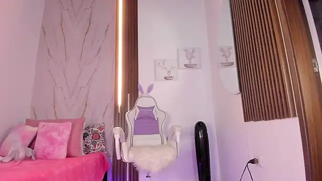 Snapshot of mia_six66 chatting on September 25, 11:03 am mia six66 online show from September 25, 11:03 am