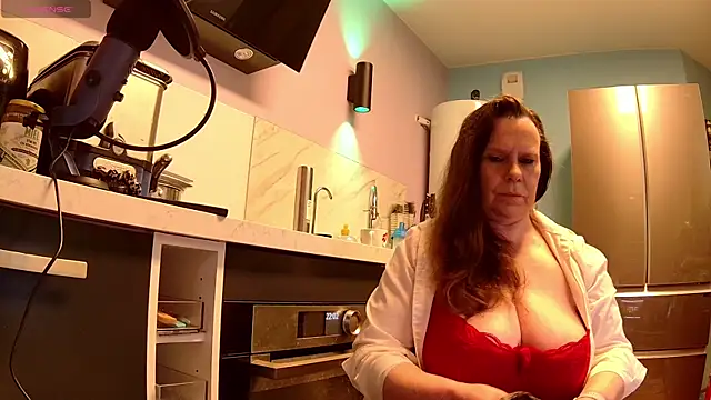 Endrocleia online show from April 10, 8:02 pm