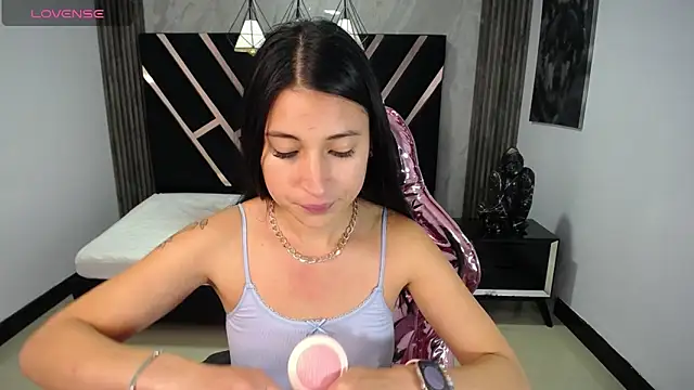 lizzyluk ch online show from January 21, 3:54 pm