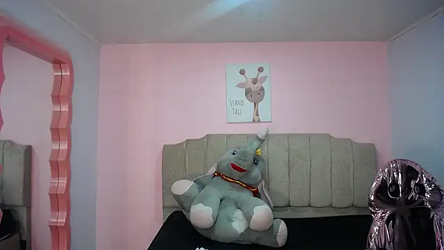 lizzyluk ch online show from February 24, 8:14 pm