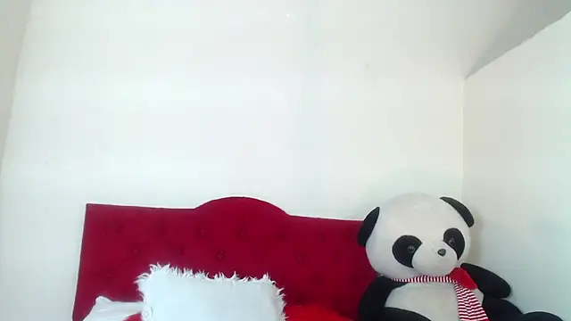 Luluu 08 online show from February 27, 8:20 pm