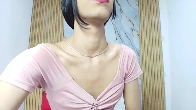 Luluu 08 online show from February 1, 12:37 pm