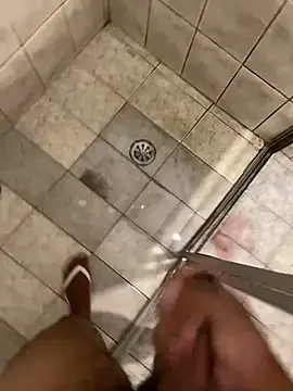 Snapshot of gomespauz chatting on February 17, 5:41 pm gomespauz online show from February 17, 5:41 pm