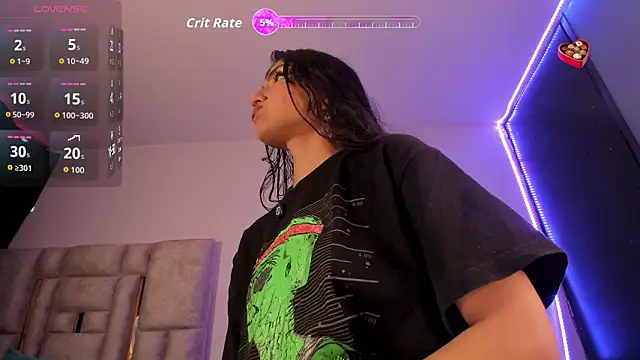 Snapshot of mabel_candy chatting on May 12, 2:25 pm mabel candy online show from May 12, 2:25 pm