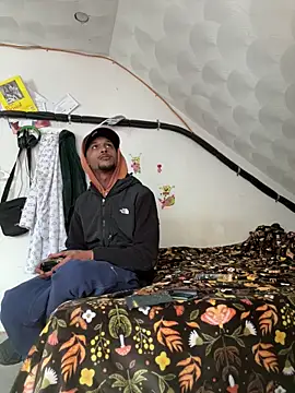 rayyymack online show from February 6, 4:25 pm