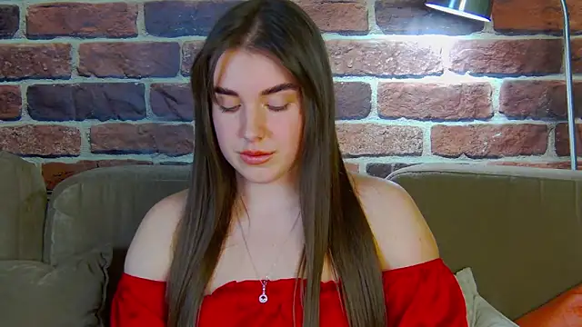 Snapshot of Sofia_Hugs chatting on March 2, 5:09 pm Sofia Hugs online show from March 2, 5:09 pm