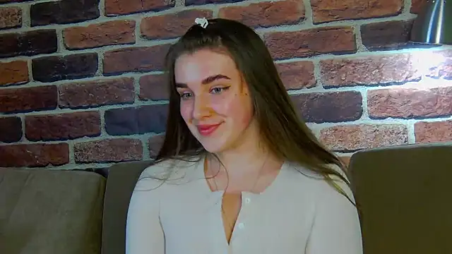 Snapshot of Sofia_Hugs chatting on March 16, 7:29 pm Sofia Hugs online show from March 16, 7:29 pm