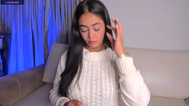 Snapshot of azzahara069 chatting on October 9, 3:26 am azzahara069 online show from October 9, 3:26 am