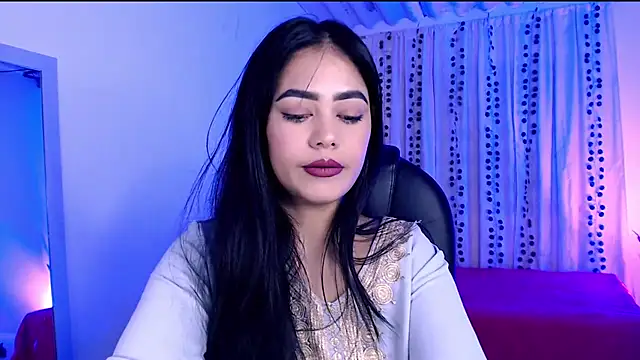 Snapshot of azzahara069 chatting on May 29, 3:59 am azzahara069 online show from May 29, 3:59 am