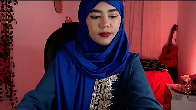 Snapshot of azzahara069 chatting on June 7, 12:48 am azzahara069 online show from June 7, 12:48 am