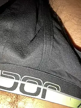 Snapshot of Desibullrck chatting on December 22, 5:10 pm Desibullrck online show from December 22, 5:10 pm