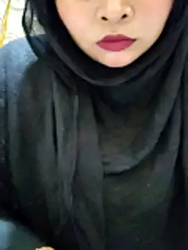 Snapshot of Indian-Nazia chatting on April 18, 7:58 pm Indian-Nazia online show from April 18, 7:58 pm