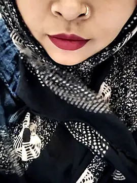 Snapshot of Indian-Nazia chatting on April 26, 6:05 pm Indian-Nazia online show from April 26, 6:05 pm
