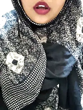 Snapshot of Indian-Nazia chatting on June 20, 8:06 am Indian-Nazia online show from June 20, 8:06 am