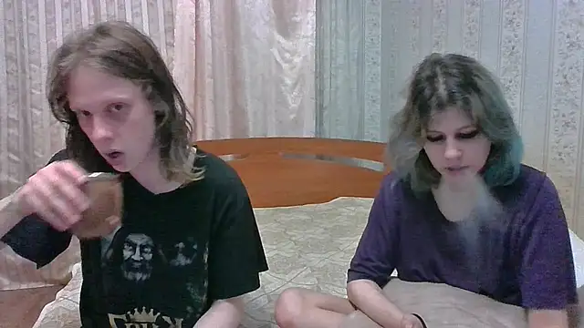 Snapshot of Crystal_Love_Porn chatting on December 10, 9:11 pm Crystal Love Porn online show from December 10, 9:11 pm