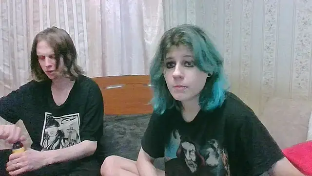 Snapshot of Crystal_Love_Porn chatting on December 19, 6:45 am Crystal Love Porn online show from December 19, 6:45 am