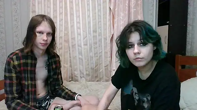 Snapshot of Crystal_Love_Porn chatting on January 31, 12:06 am Crystal Love Porn online show from January 31, 12:06 am