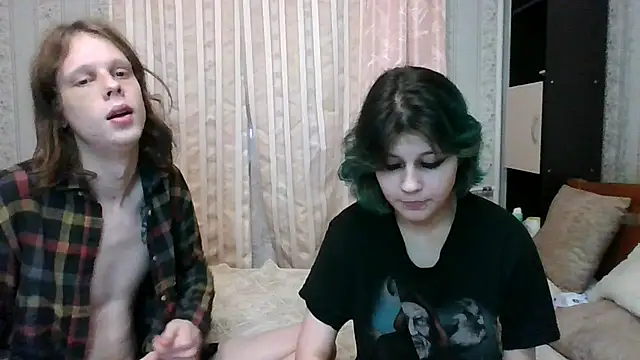 Snapshot of Crystal_Love_Porn chatting on January 31, 7:29 am Crystal Love Porn online show from January 31, 7:29 am