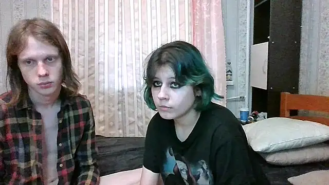 Snapshot of Crystal_Love_Porn chatting on February 2, 9:19 am Crystal Love Porn online show from February 2, 9:19 am