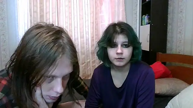 Snapshot of Crystal_Love_Porn chatting on February 4, 10:10 am Crystal Love Porn online show from February 4, 10:10 am