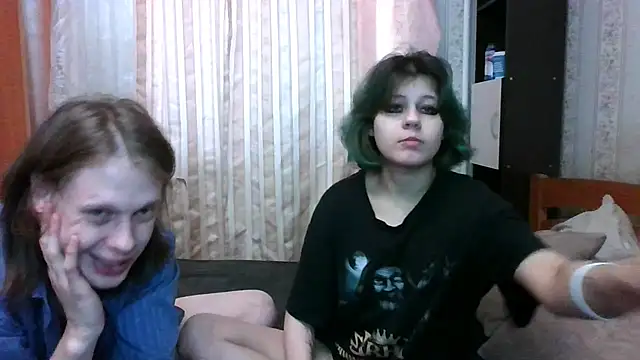 Snapshot of Crystal_Love_Porn chatting on February 20, 12:04 pm Crystal Love Porn online show from February 20, 12:04 pm