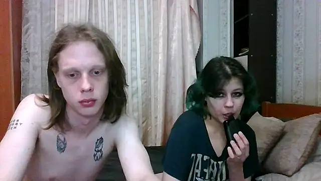 Snapshot of Crystal_Love_Porn chatting on March 4, 4:27 am Crystal Love Porn online show from March 4, 4:27 am