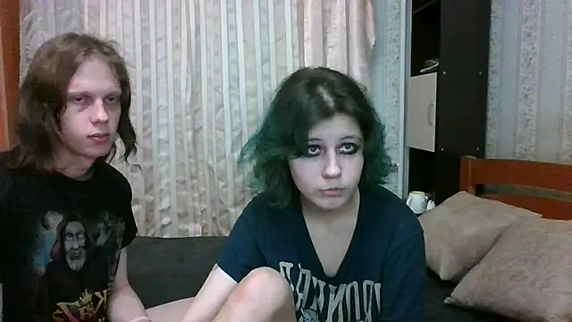 Snapshot of Crystal_Love_Porn chatting on March 5, 8:21 pm Crystal Love Porn online show from March 5, 8:21 pm