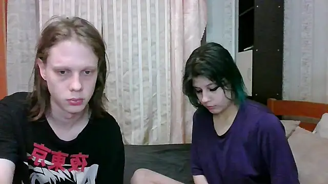 Snapshot of Crystal_Love_Porn chatting on March 10, 9:18 pm Crystal Love Porn online show from March 10, 9:18 pm