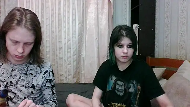 Snapshot of Crystal_Love_Porn chatting on March 16, 10:20 pm Crystal Love Porn online show from March 16, 10:20 pm