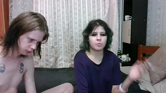 Snapshot of Crystal_Love_Porn chatting on March 23, 1:53 am Crystal Love Porn online show from March 23, 1:53 am