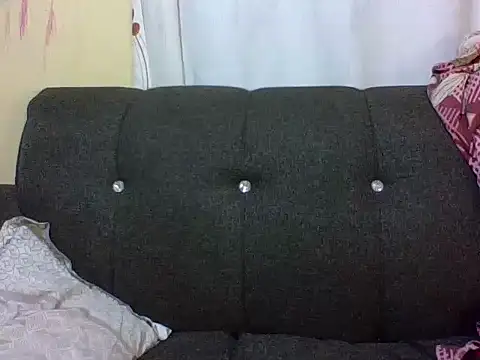 Sweetcecie01 online show from February 4, 9:53 pm