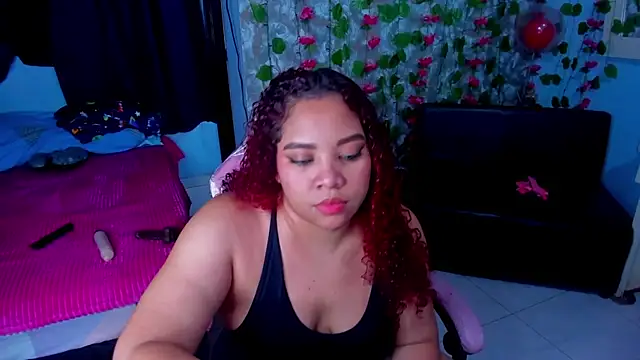 Snapshot of AngelaCoffee chatting on June 13, 1:25 am AngelaCoffee online show from June 13, 1:25 am