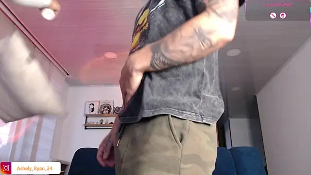 ashely ryan24 online show from February 18, 10:50 pm