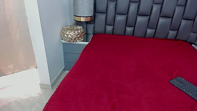 Snapshot of _cat_18 chatting on December 20, 4:46 pm  cat 18 online show from December 20, 4:46 pm