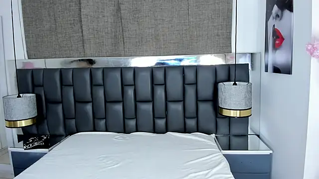 Snapshot of _cat_18 chatting on January 3, 2:19 pm  cat 18 online show from January 3, 2:19 pm