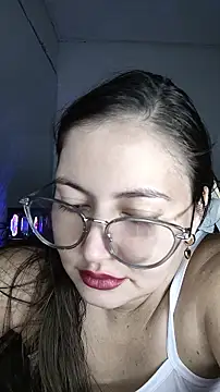 Snapshot of dani123unica chatting on July 9, 10:30 am dani123unica online show from July 9, 10:30 am