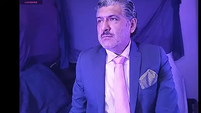 BushBator online show from February 13, 8:10 am