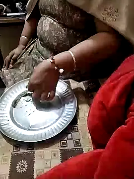 Sexy misspooja online show from December 23, 4:55 am