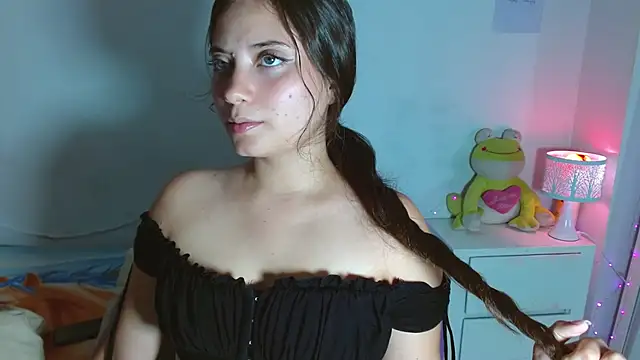 Snapshot of auroraa_sexy chatting on December 5, 7:06 pm auroraa sexy online show from December 5, 7:06 pm